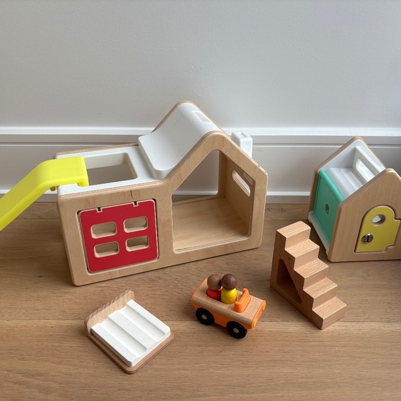 Lovevery - "Modular Playhouse" & "Speedster" from The Observer Play Kit, Age 3 - Picture 1 of 6